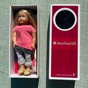 American Girl Doll. Isabelle Mini Doll. Complete in box with mini book.